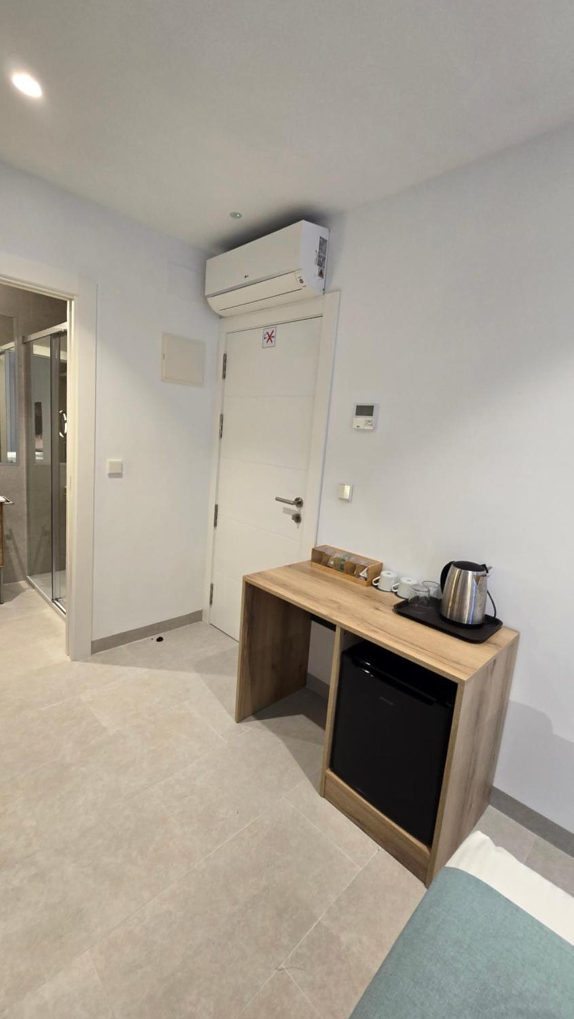 Hostal Rambla 24 By Holihome Alicante Esterno foto