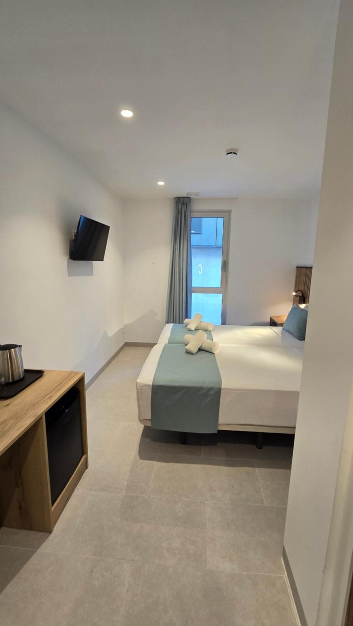 Hostal Rambla 24 By Holihome Alicante Esterno foto