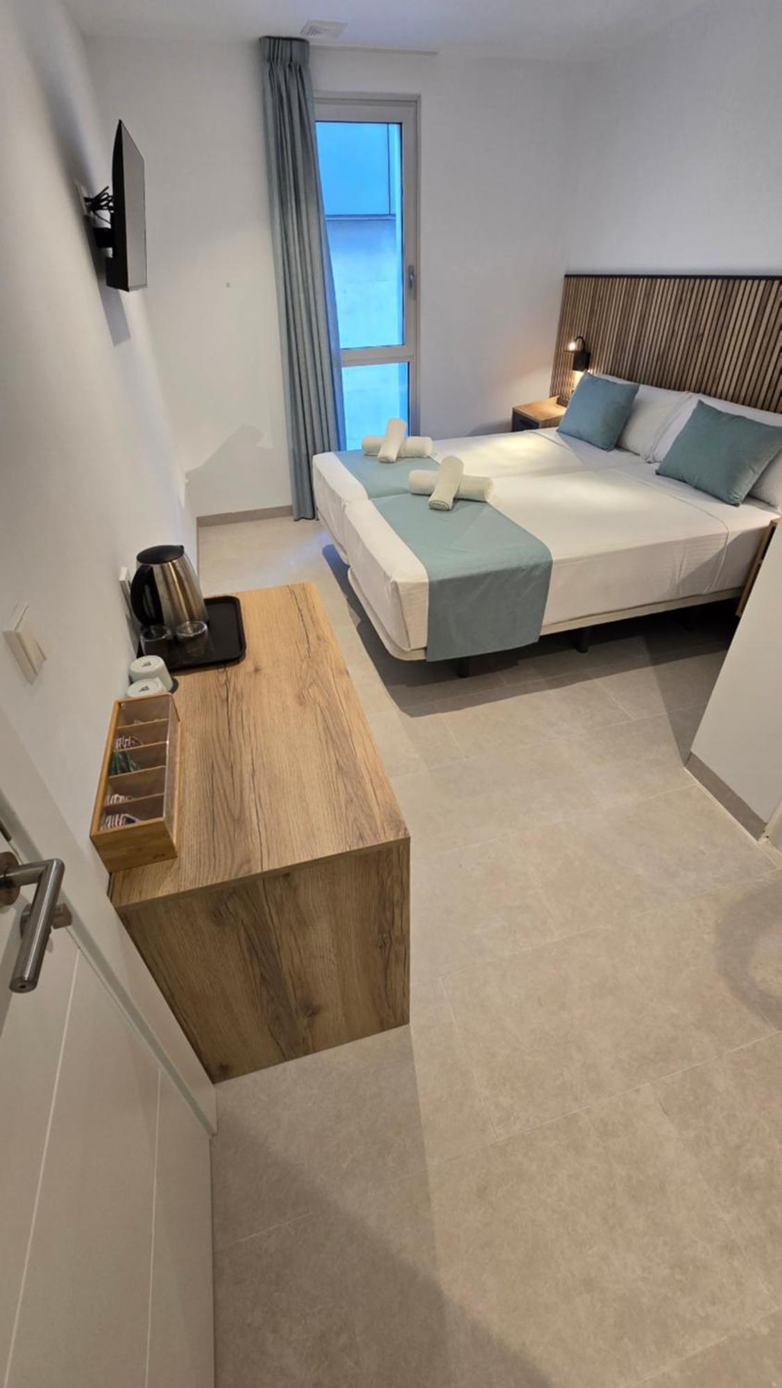 Hostal Rambla 24 By Holihome Alicante Esterno foto
