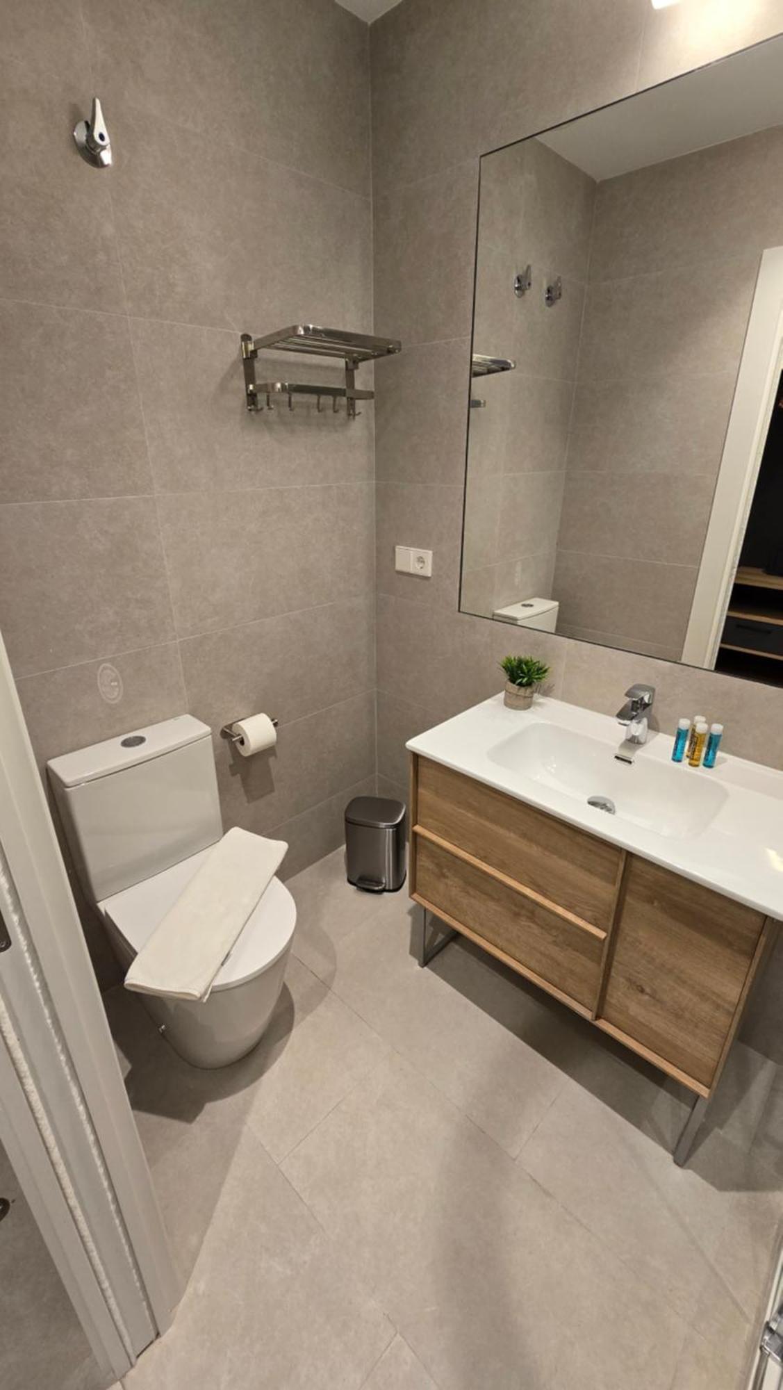 Hostal Rambla 24 By Holihome Alicante Esterno foto