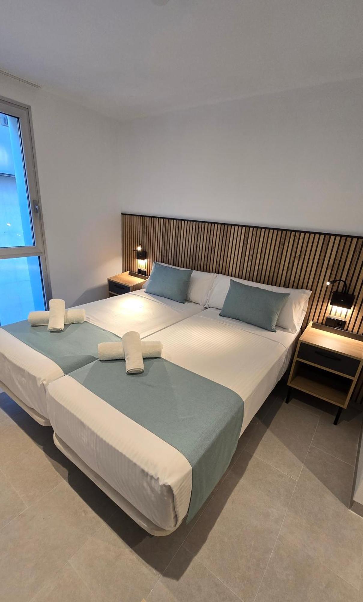 Hostal Rambla 24 By Holihome Alicante Esterno foto